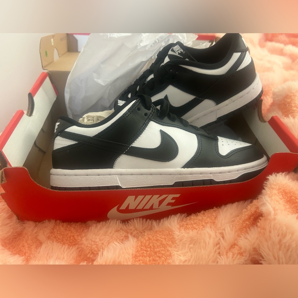 sold! nike black & white low dunks